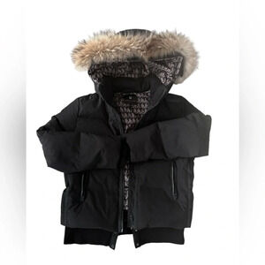 Manteau Junior (jr sz 22) fits like small duck down jacket real raccoon fur hood